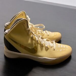 Nike Hyperdunk Elite Home Shoes Mens 9.5 White Gold Sneakers 511369100